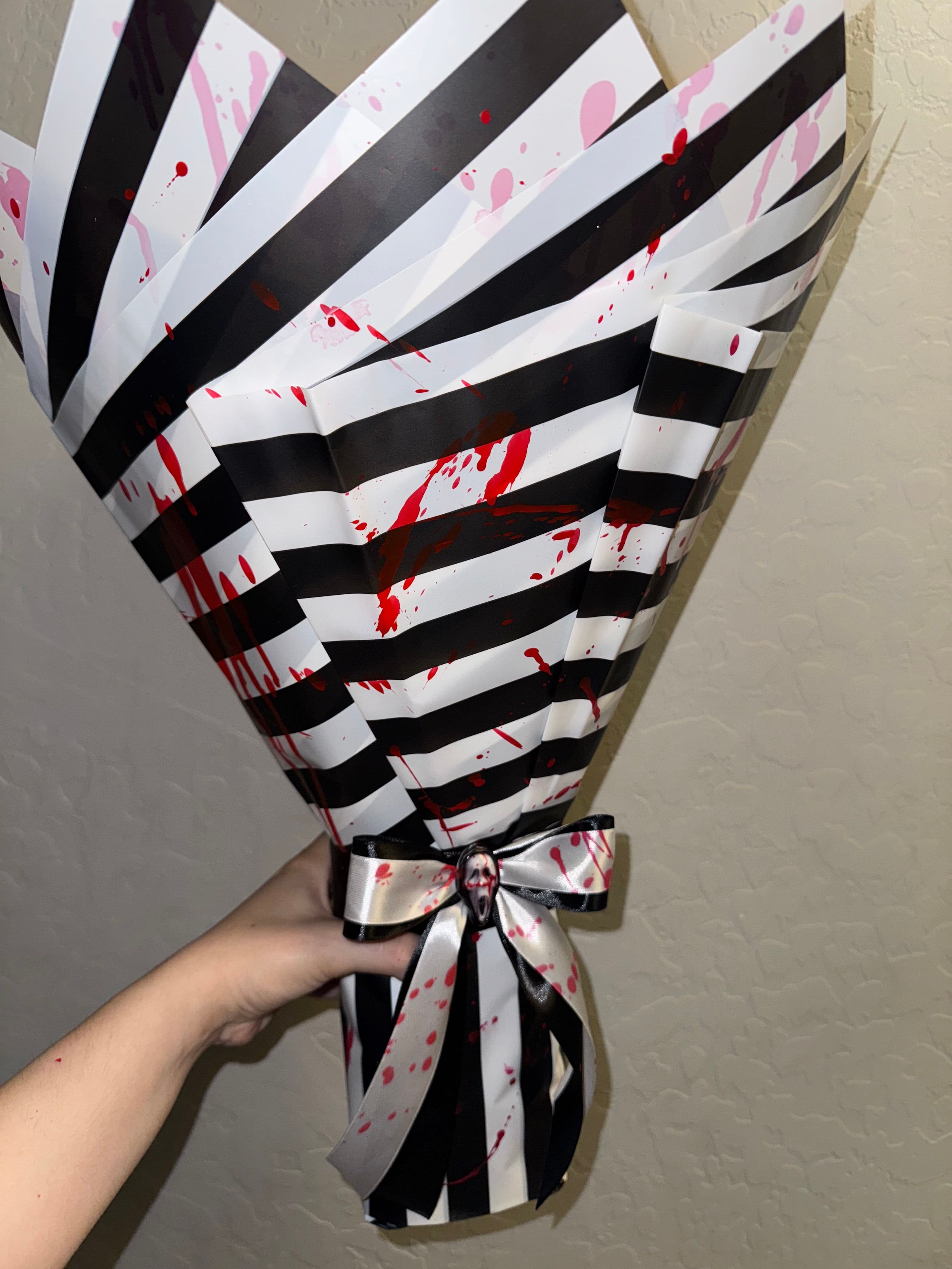 Ghostface Horror Rose Bouquet | Black & White Eternal Roses with Chucky Decor - photo 2
