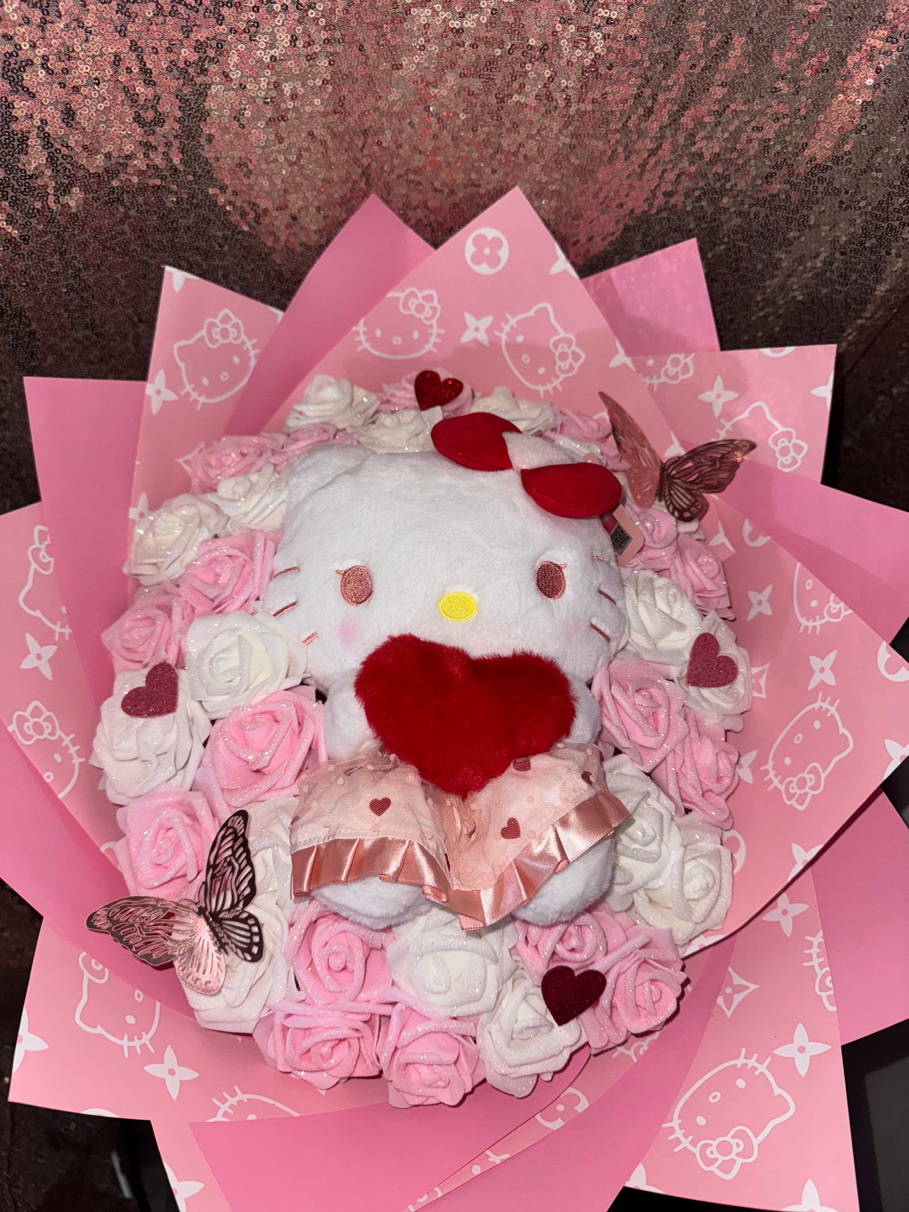 Luxury Pink Hello Kitty Arrangement - photo 1