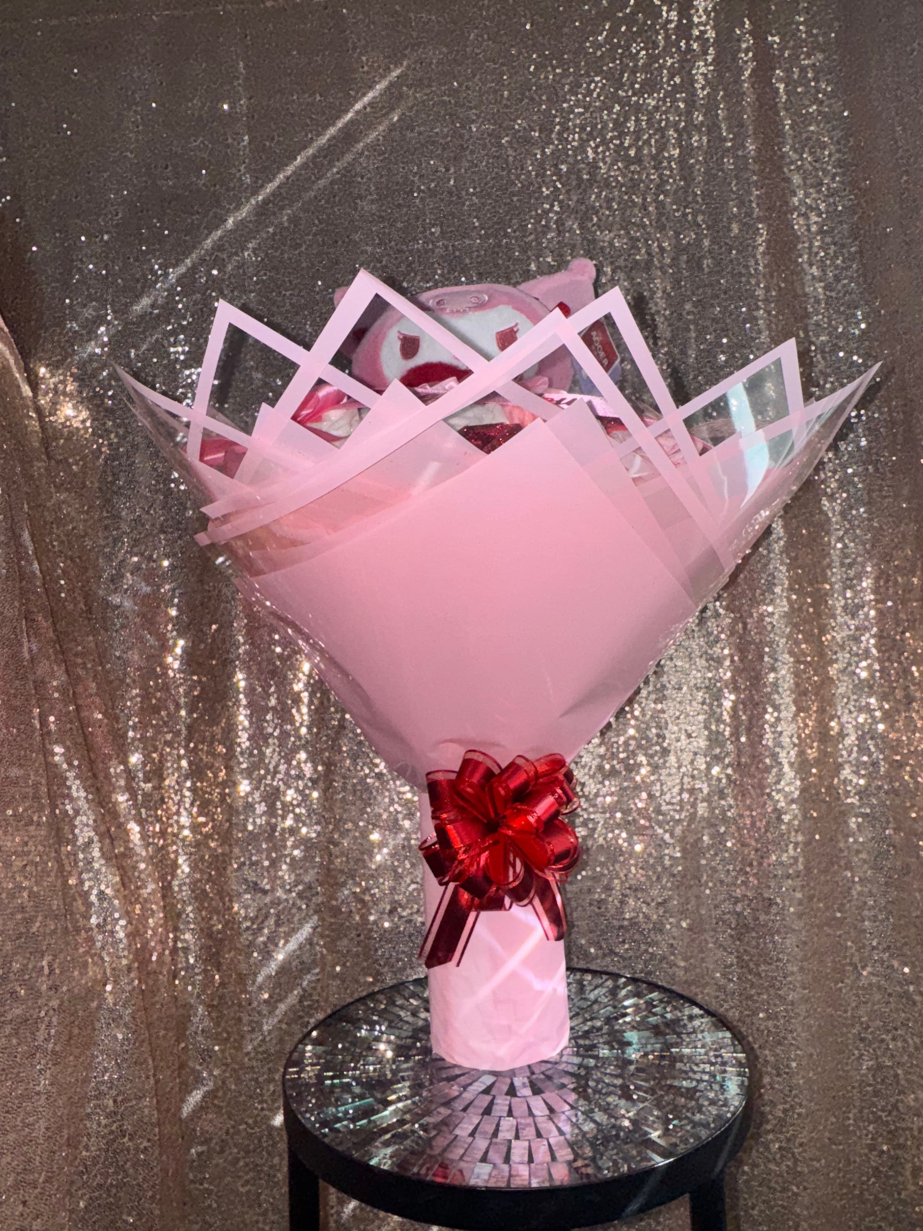 Red, Pink, White Kuromi Bouquet - photo 2