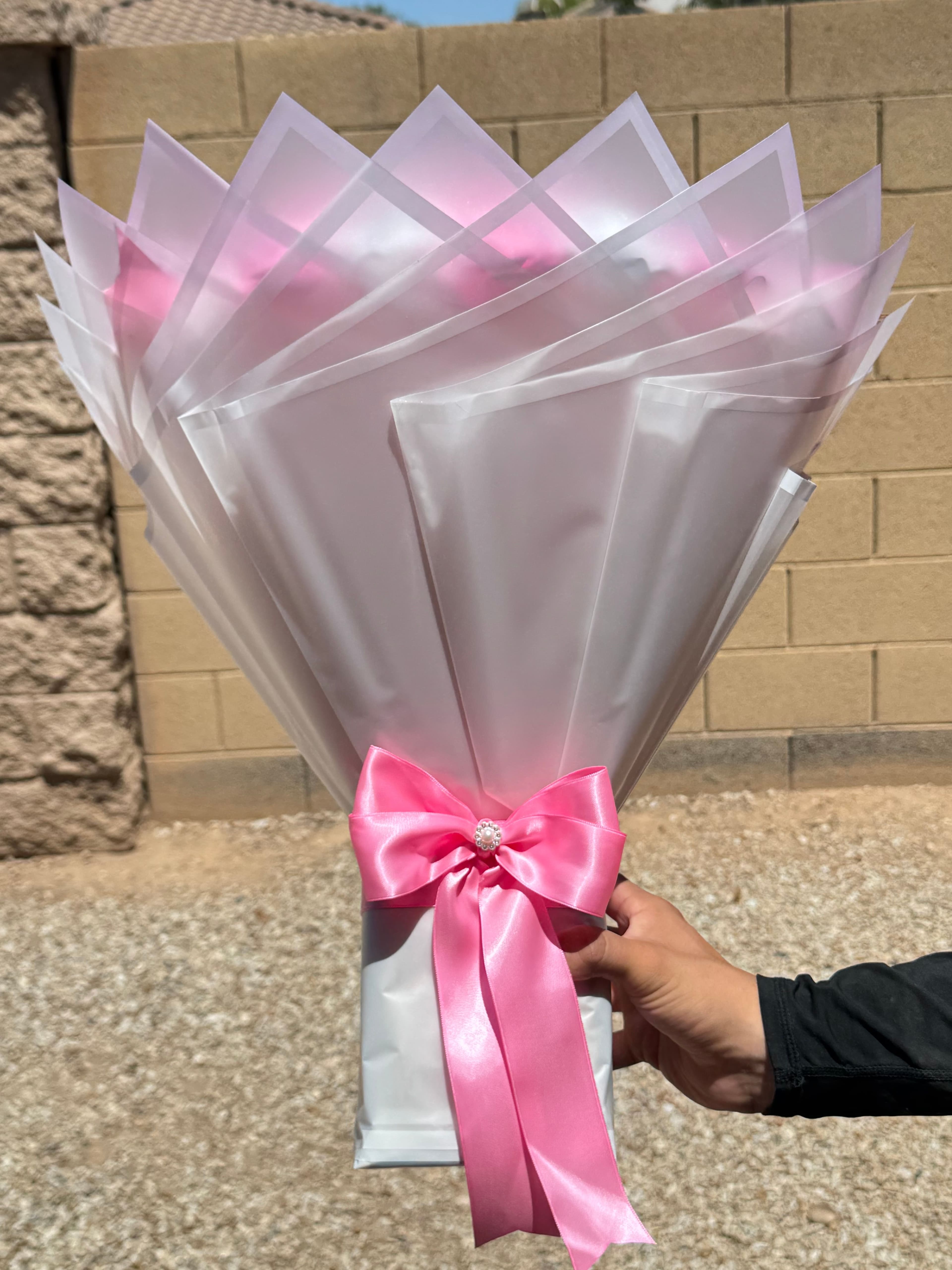 Kuromi Pretty Pink 50 Rose Bouquet - photo 2