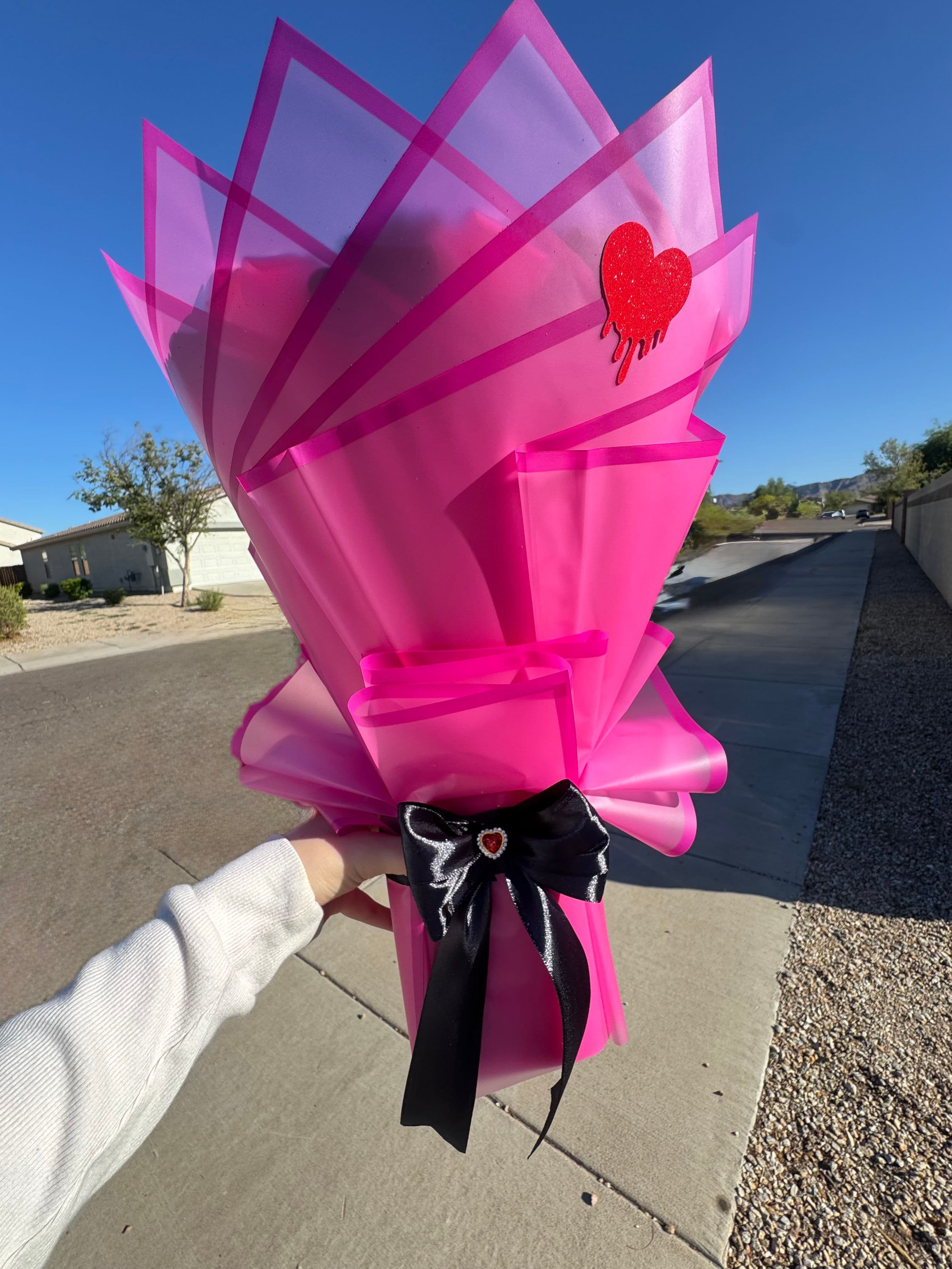 ๐ Pink Nightmare Ghostface Bouquet - photo 2