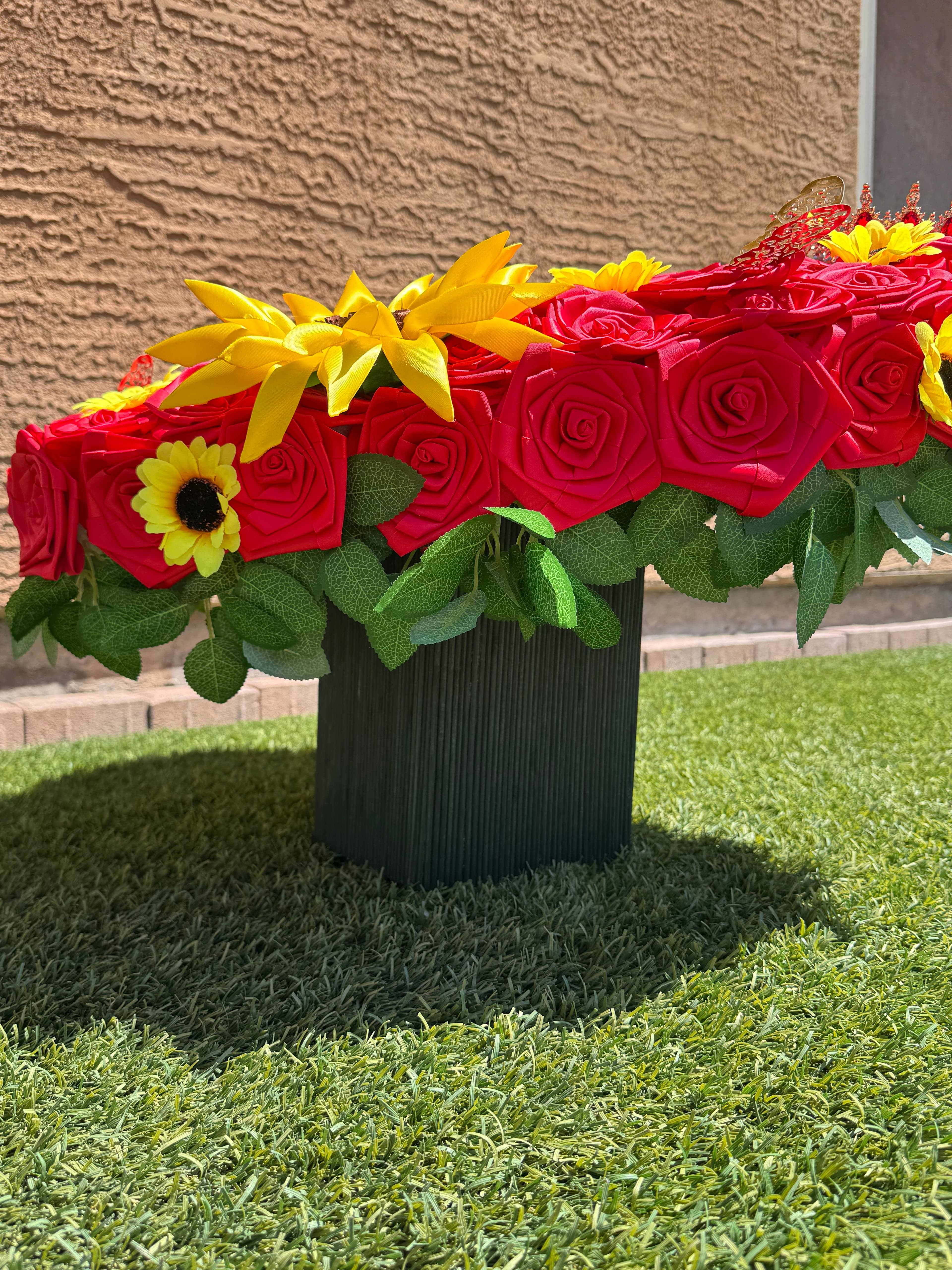 Standing Heart Bouquet 100 Roses - photo 3