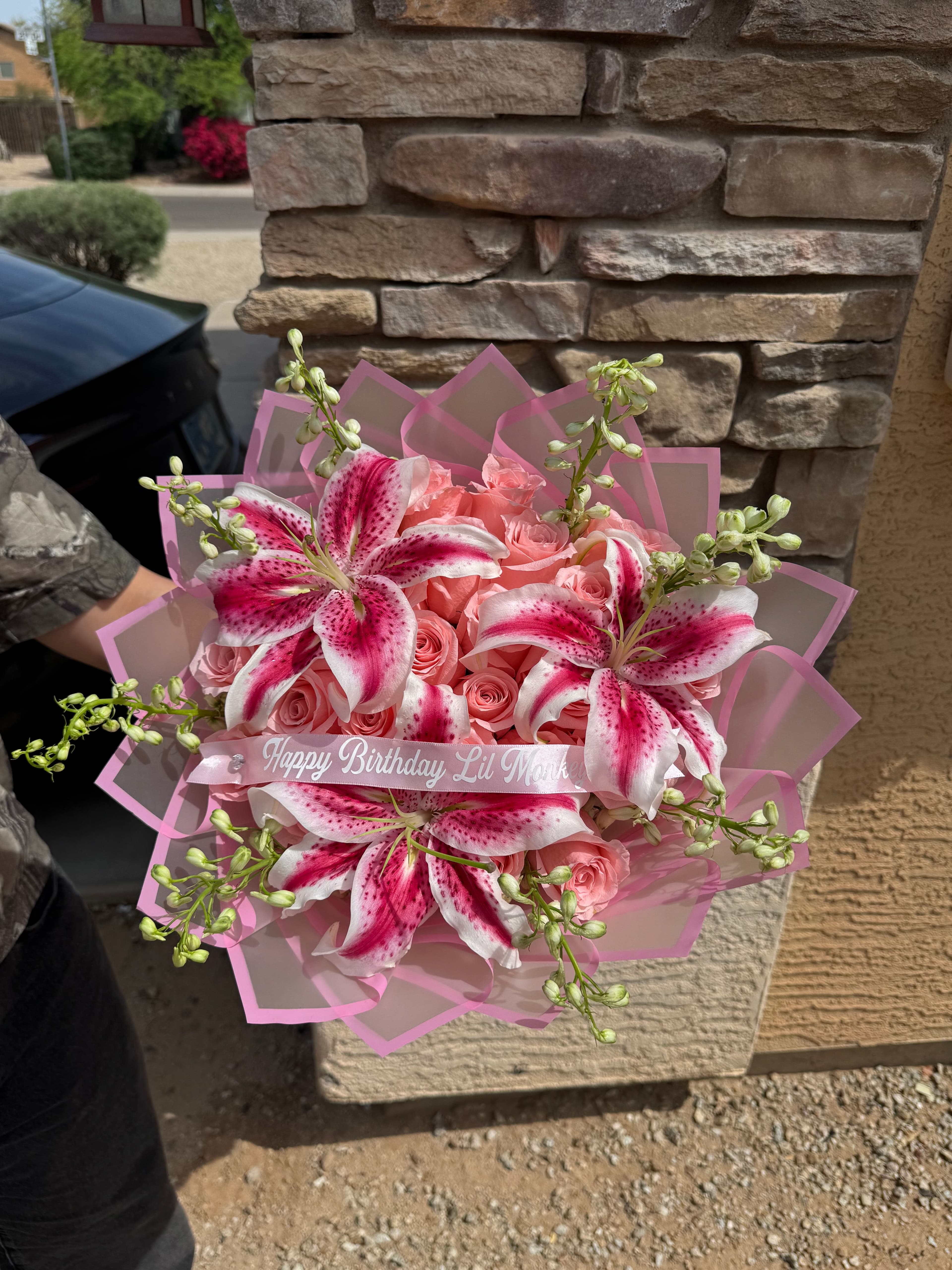 Stargazer Lilies and Roses ๐ - photo 1