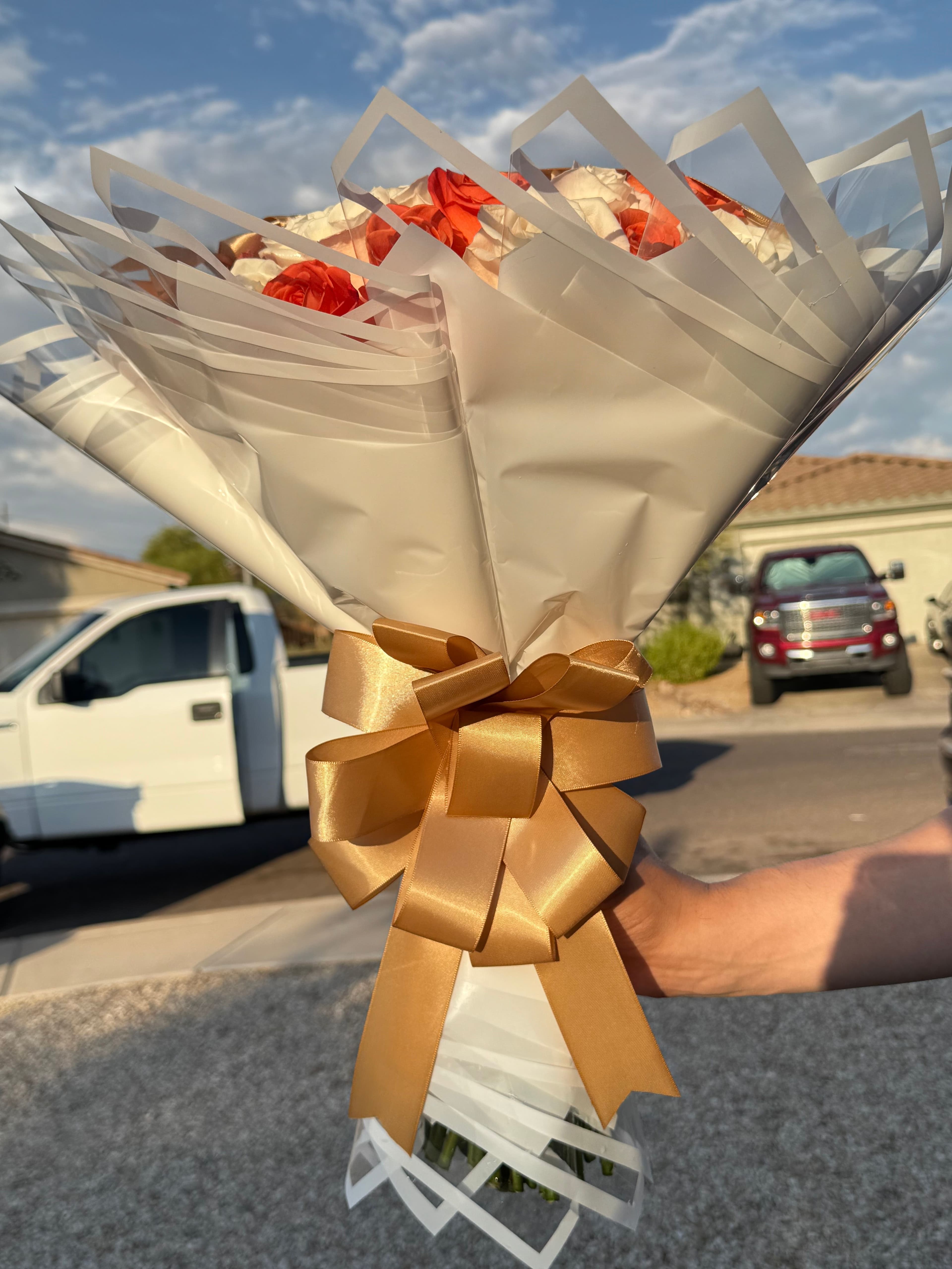 Orange & White Roses 🧡 - photo 2