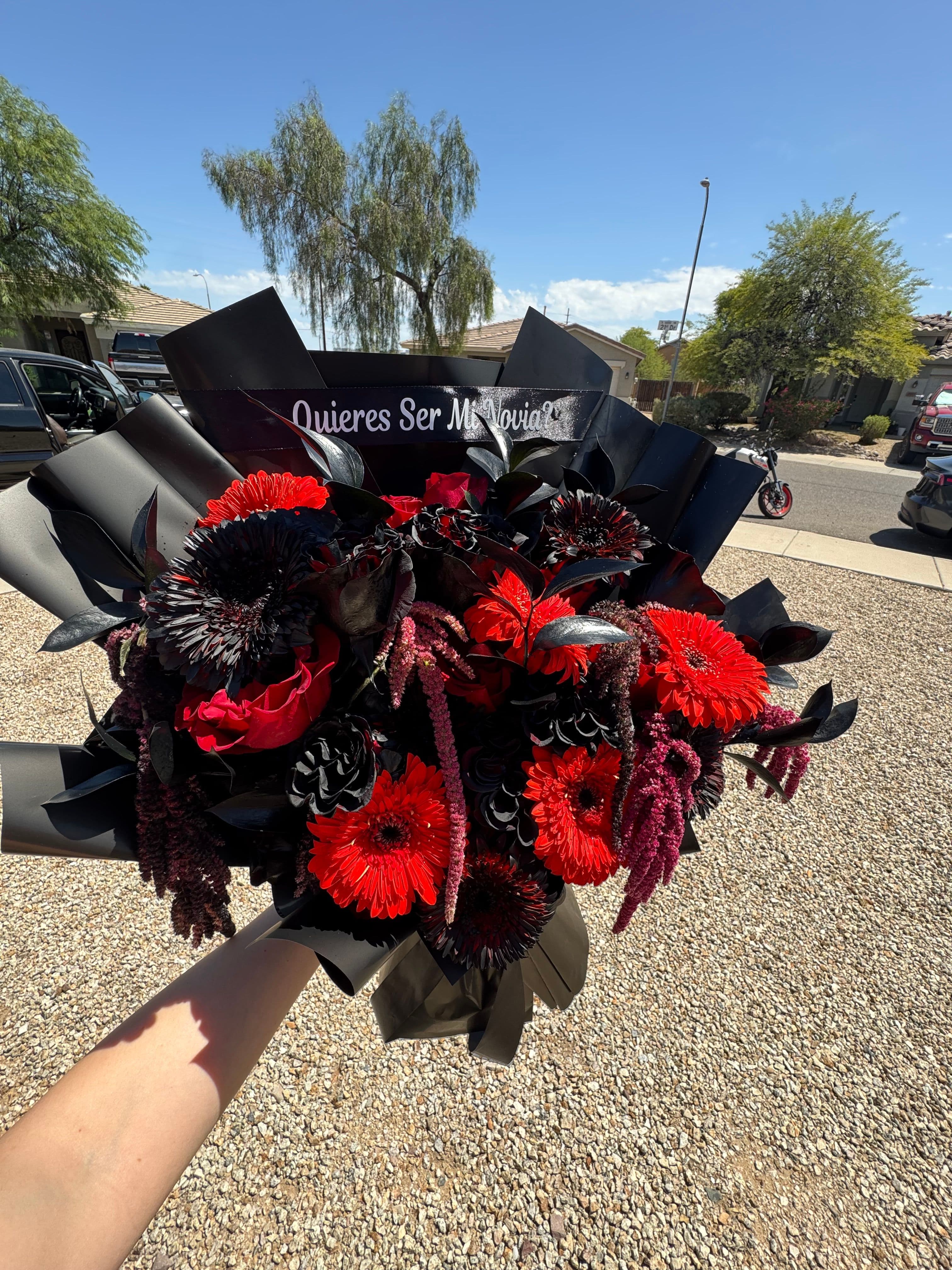Crimson Noire Goth Bouquet Natural Flowers ๐ค๐ฅ - photo 2