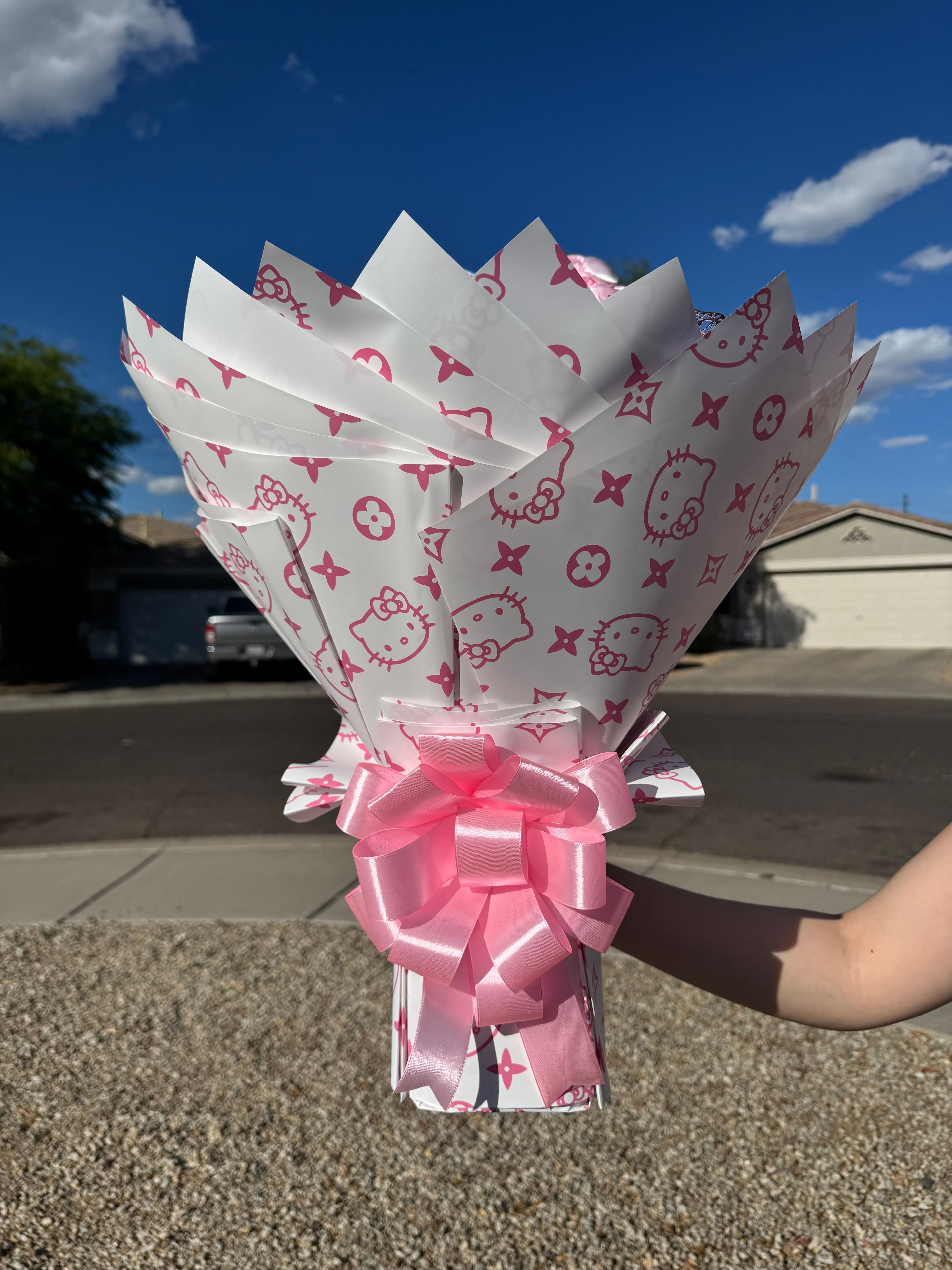 Eternal Love Hello Kitty Ribbon Roses - photo 2
