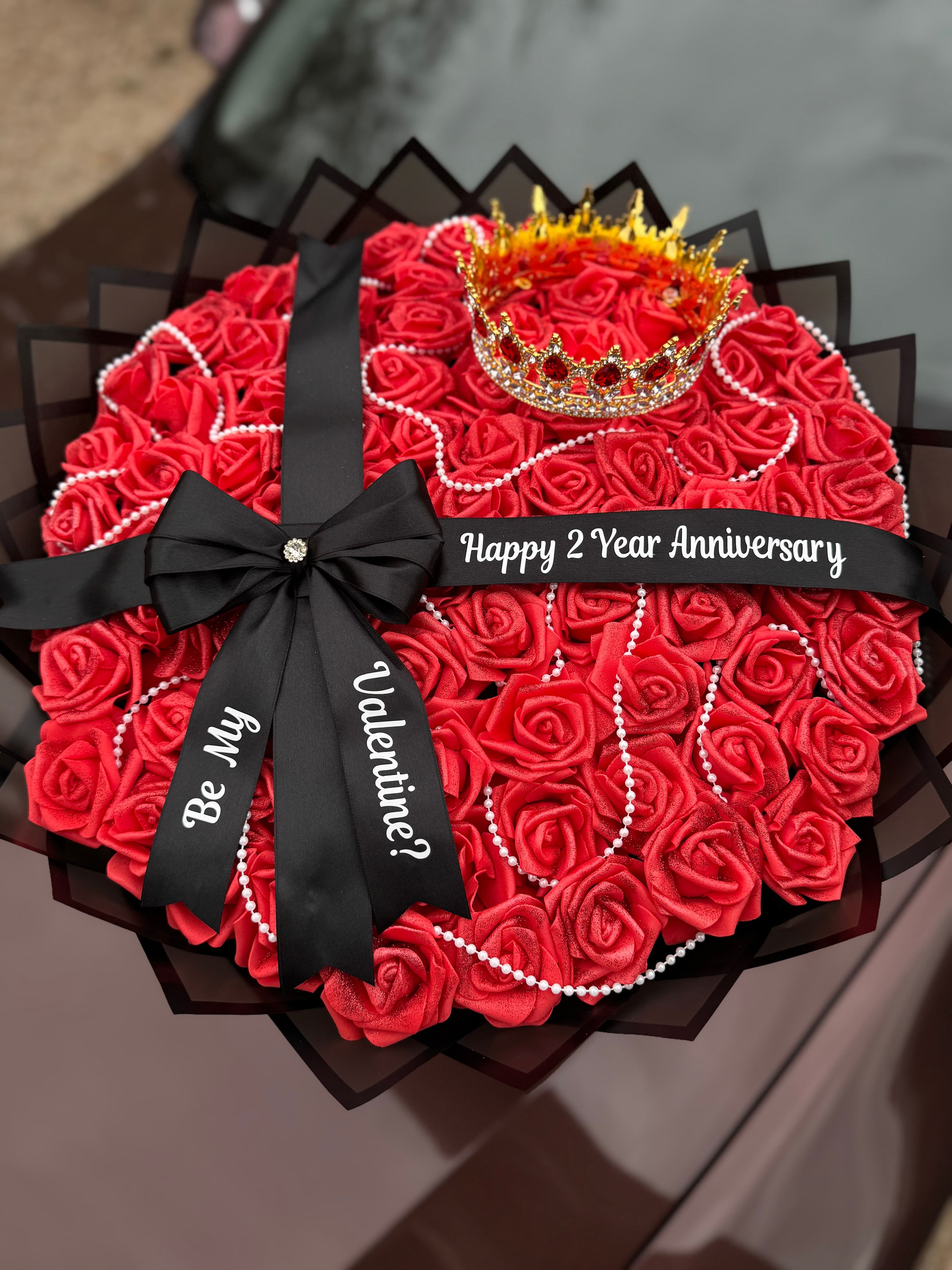 100 Deluxe Red Roses ๐น - photo 1