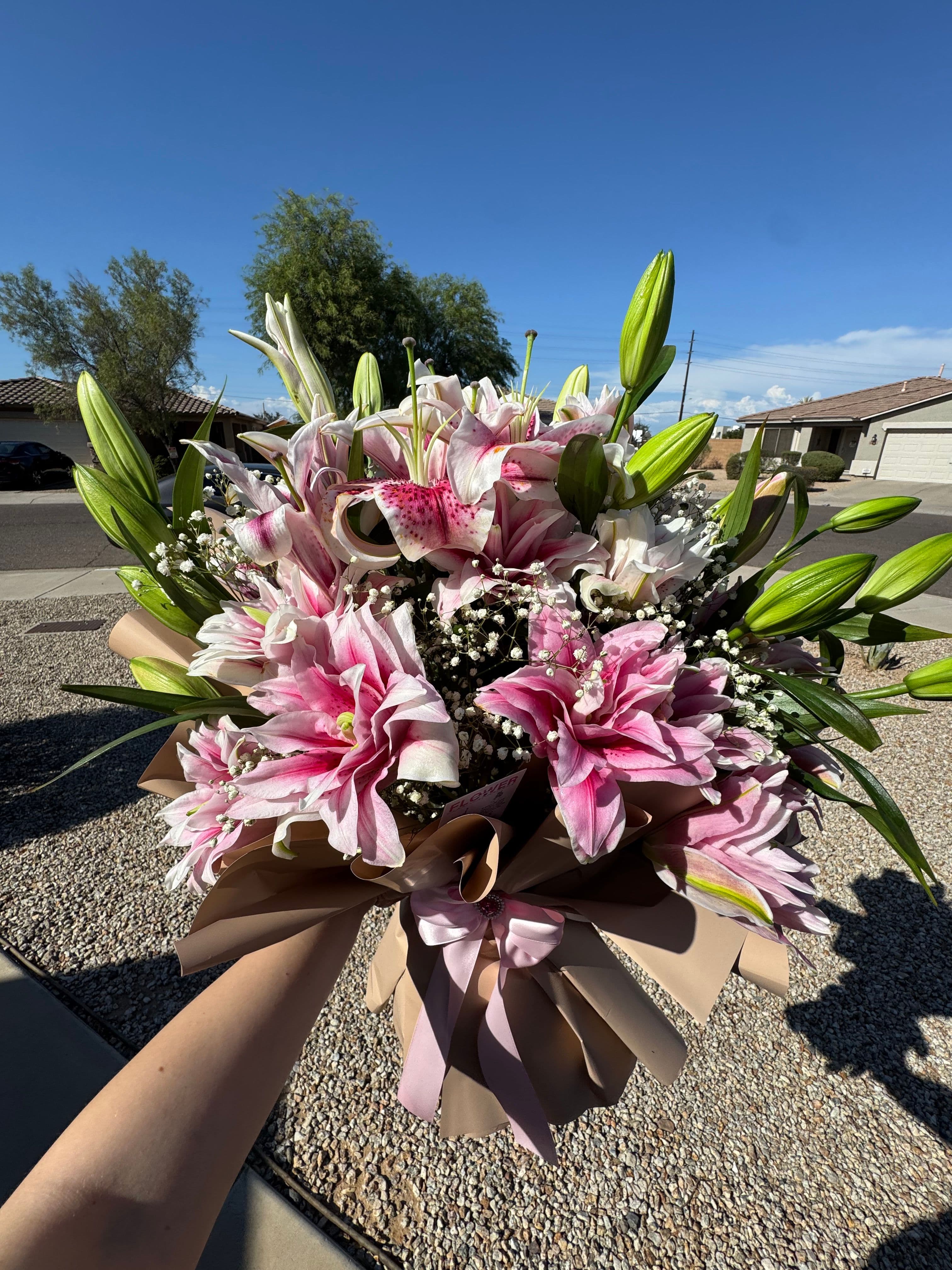 Pink Lily Bliss ✨🌸 - photo 1